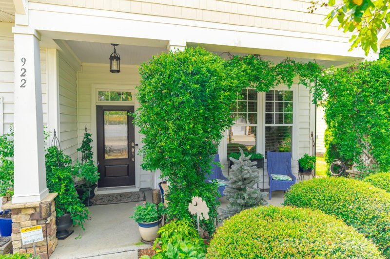 Property image 3 at 922 Knob Creek Lane, Tega Cay, SC 29708