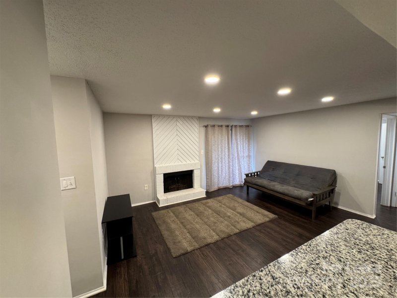 Property image 2 at 5012 Sardis Road, Charlotte, NC 28270