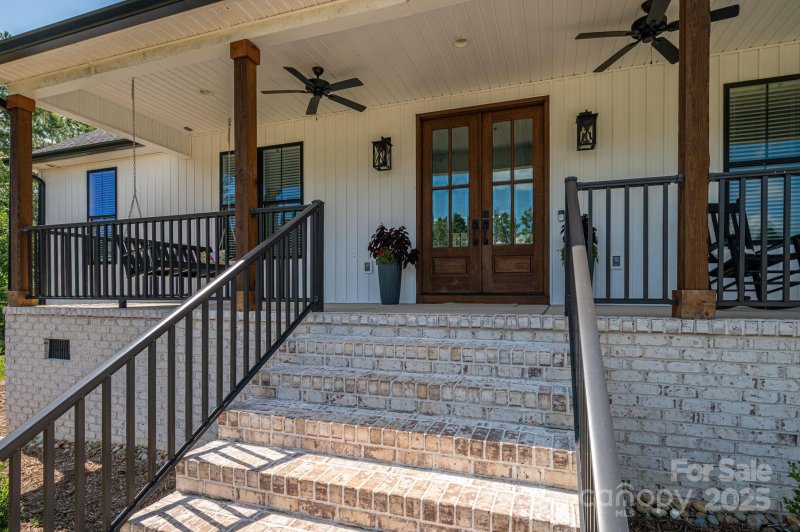 Property image 4 of 5182 Star Magnolia Court in Magnolia, Clover, SC 29710