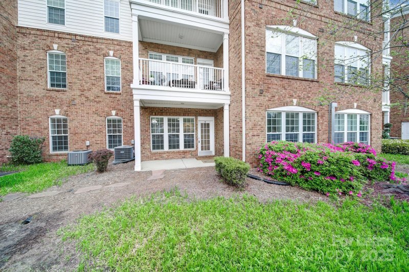 Property image 2 of 15011 Santa Lucia Drive in Belle Vista, Charlotte, NC 28277