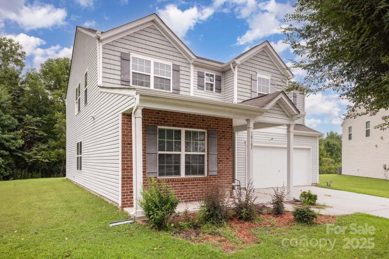 Property image 3 of 10102 Green Grass Road in Woodbury, Charlotte, NC 28227