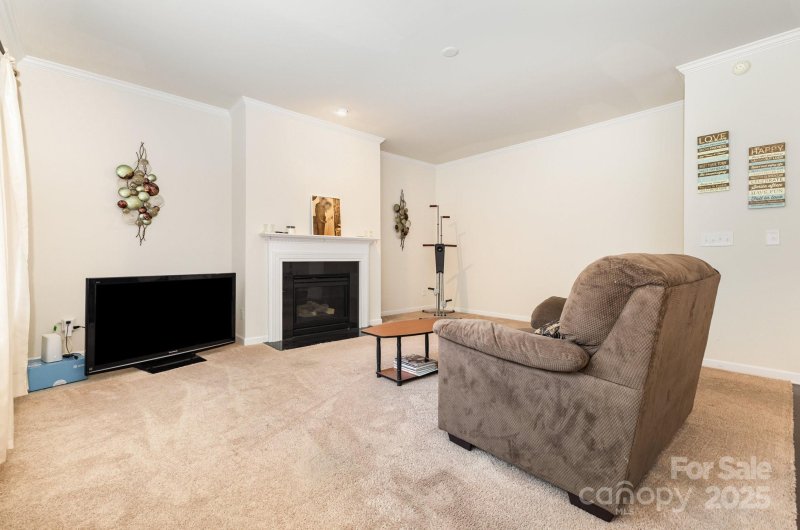 Property image 4 of 10102 Green Grass Road in Woodbury, Charlotte, NC 28227