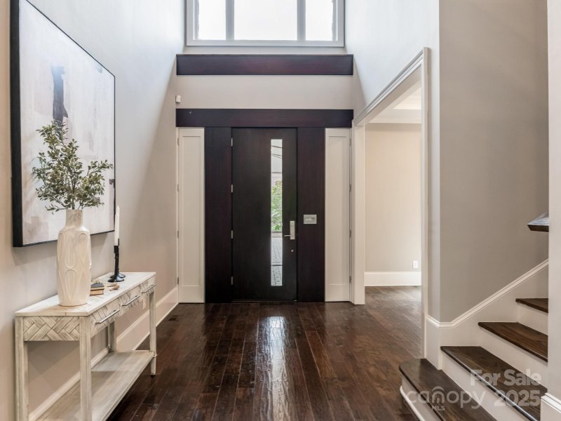 Property image 4 of 2011 Sharon Avenue in Brookwood Hills, Charlotte, NC 28211