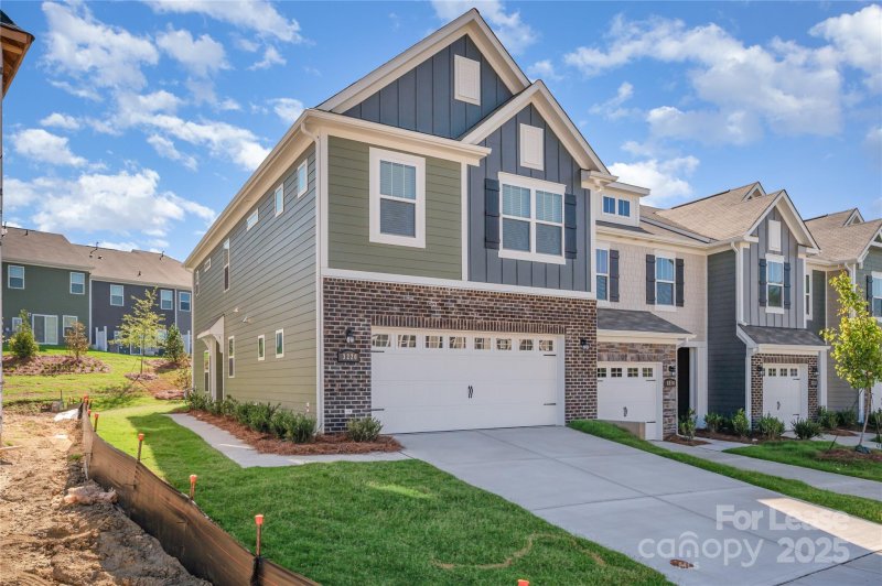 Property image 2 at 3220 Lilac Grove Drive, Charlotte, NC 28269