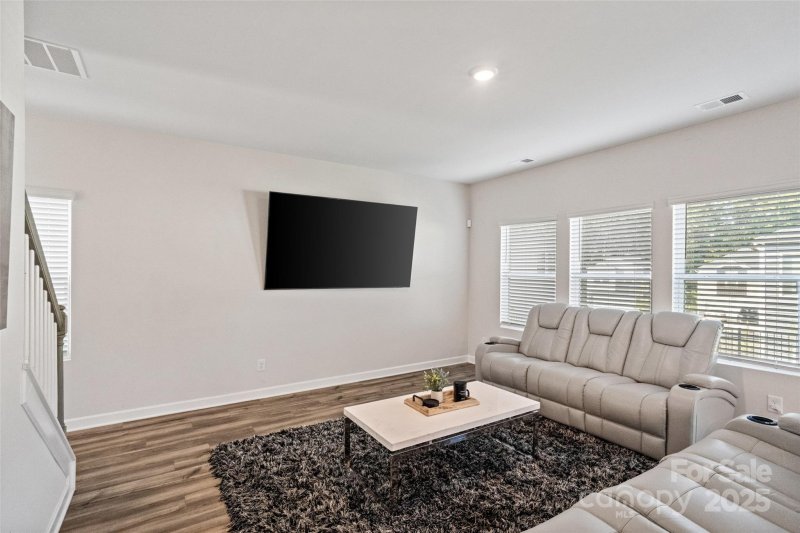 Property image 3 of 2017 Belterra Drive in Belterra, Charlotte, NC 28216