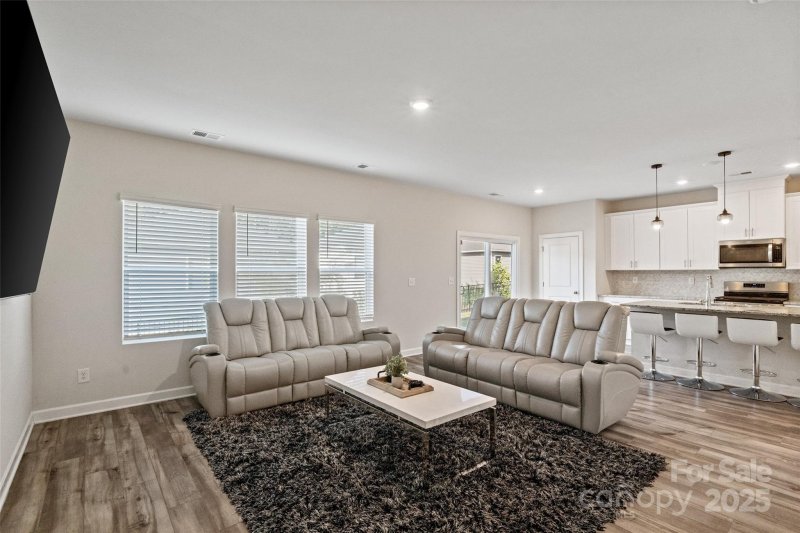 Property image 4 of 2017 Belterra Drive in Belterra, Charlotte, NC 28216