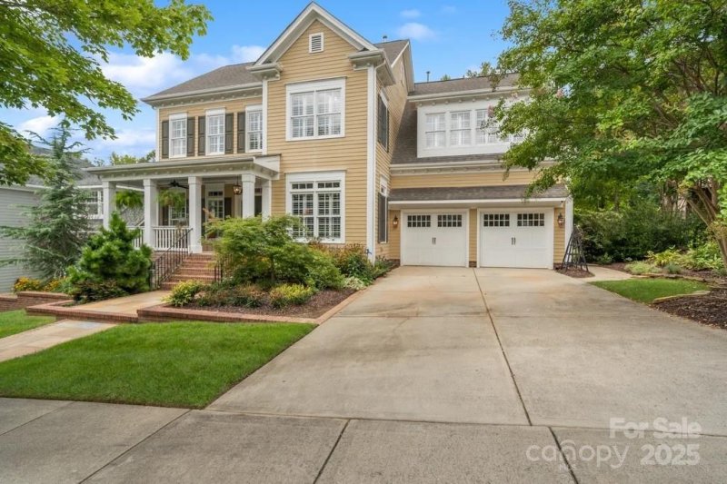 Property image 2 of 5510 Morris Hunt Drive in Baxter Village, Fort Mill, SC 29708