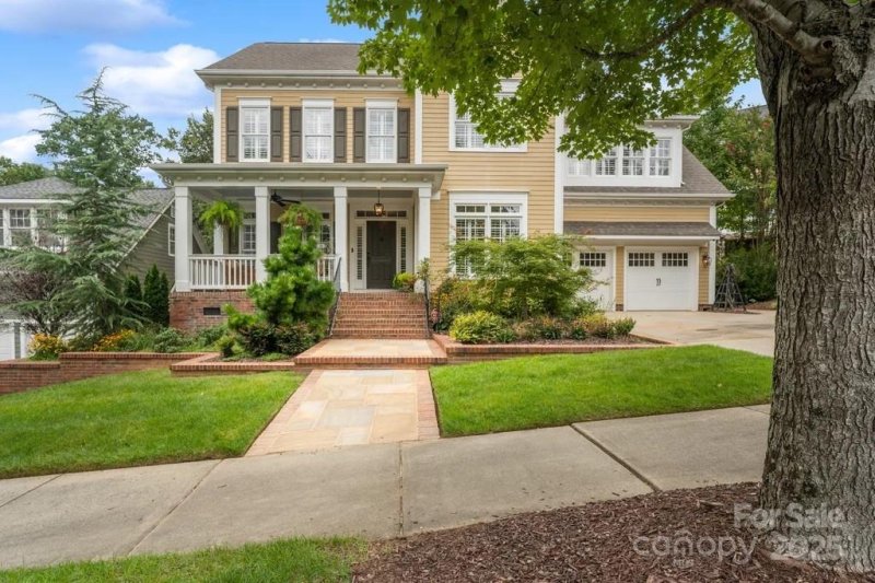 Property image 3 of 5510 Morris Hunt Drive in Baxter Village, Fort Mill, SC 29708