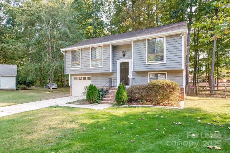 Property image 2 at 6205 Judas Tree Lane, Charlotte, NC 28227