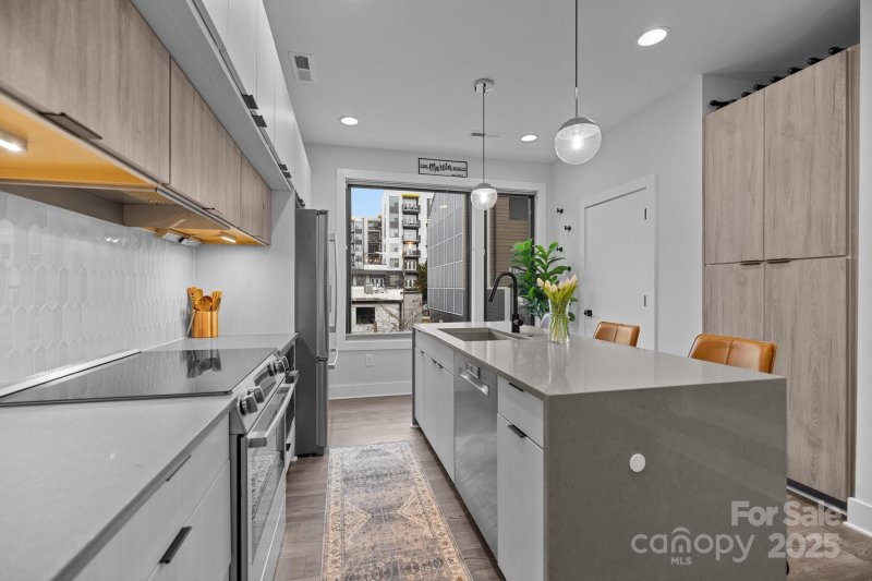 Property image 5 at 1220 Minter Place, Charlotte, NC 28203