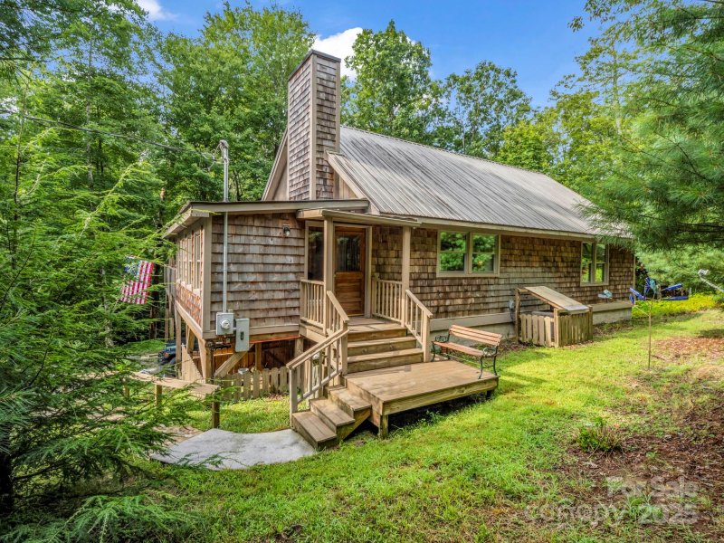 Property image 4 of 656 Cardinal Road in Sherwood Forest, Brevard, NC 28712