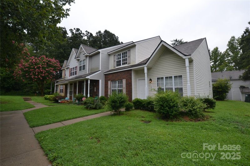 Property image 2 at 7627 Petrea Lane, Charlotte, NC 28227