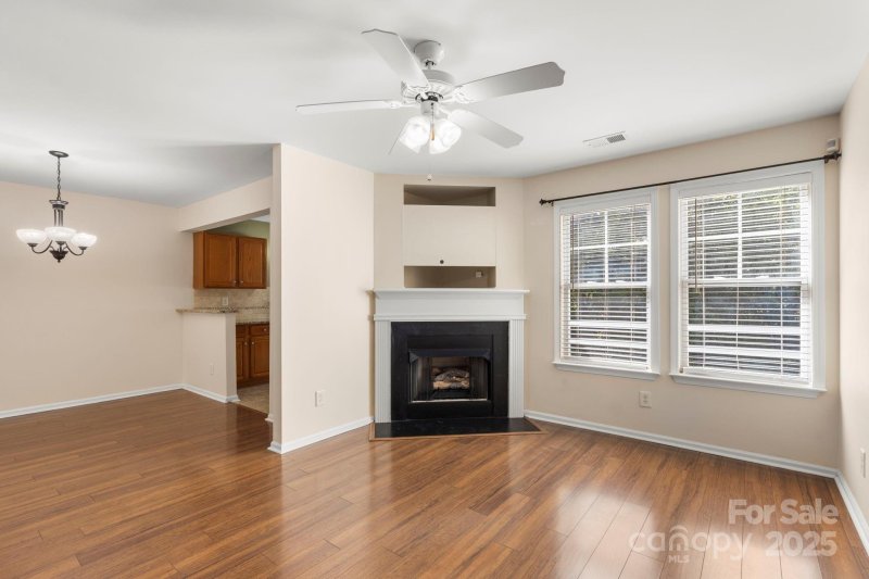 Property image 3 of 6708 Vlosi Drive in Carmel Heights, Charlotte, NC 28226