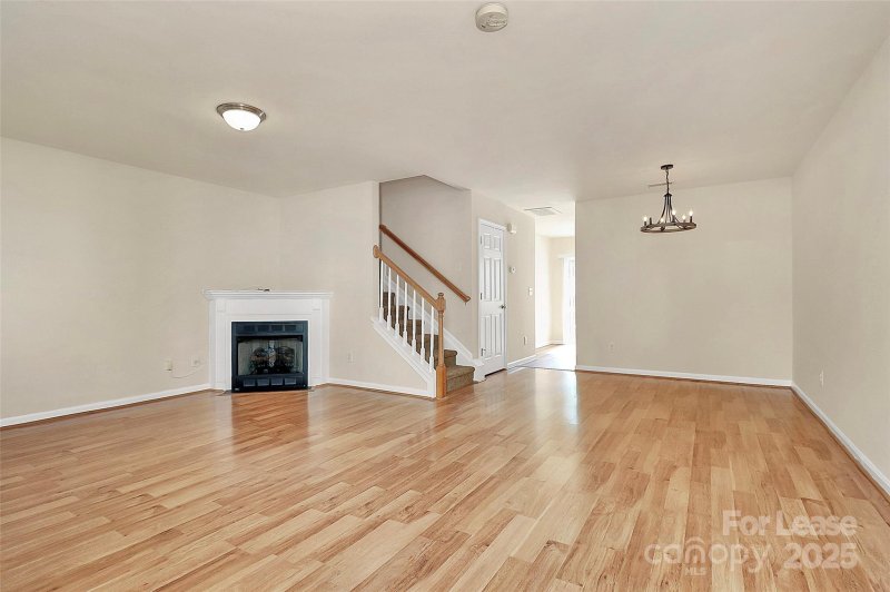 Property image 4 of 915 Par One Court in Cole Creek, Fort Mill, SC 29715