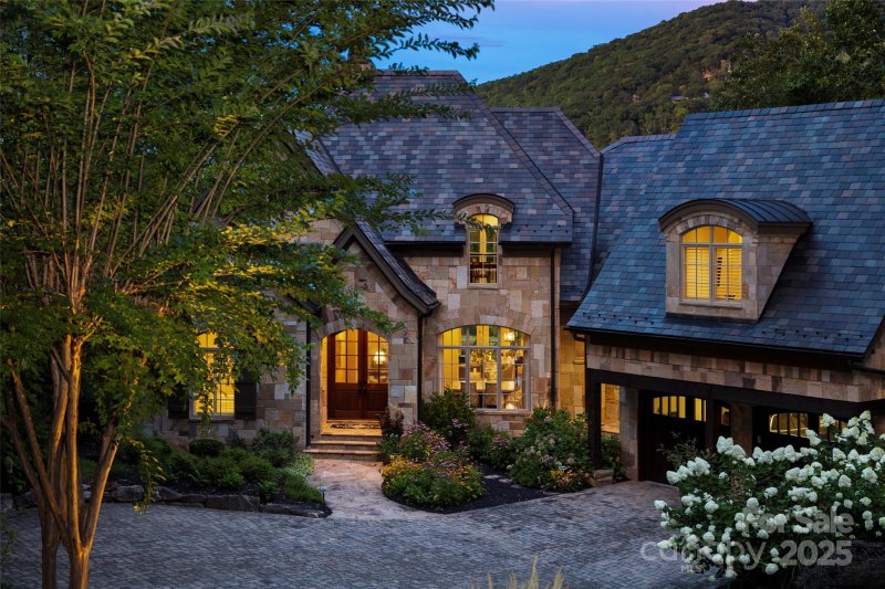 Property image 5 of 1829 Bella Vista Court in The Cliffs At Walnut Cove, Arden, NC 28704