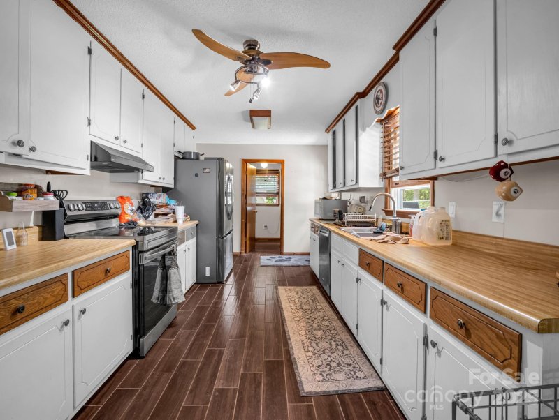 Property image 4 of 266 Asheland Drive in East Fork, Ellenboro, NC 28040