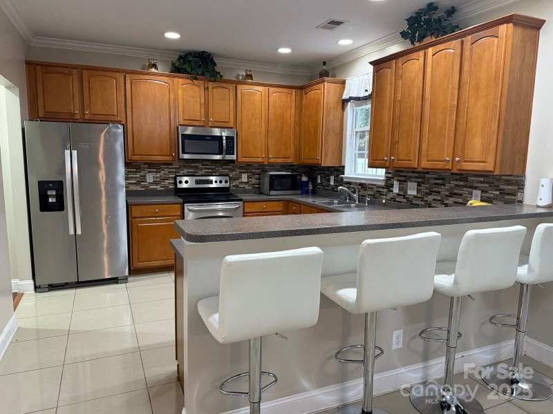 Property image 4 of 11001 Dulin Creek Boulevard in Reedy Creek Plantation, Charlotte, NC 28215