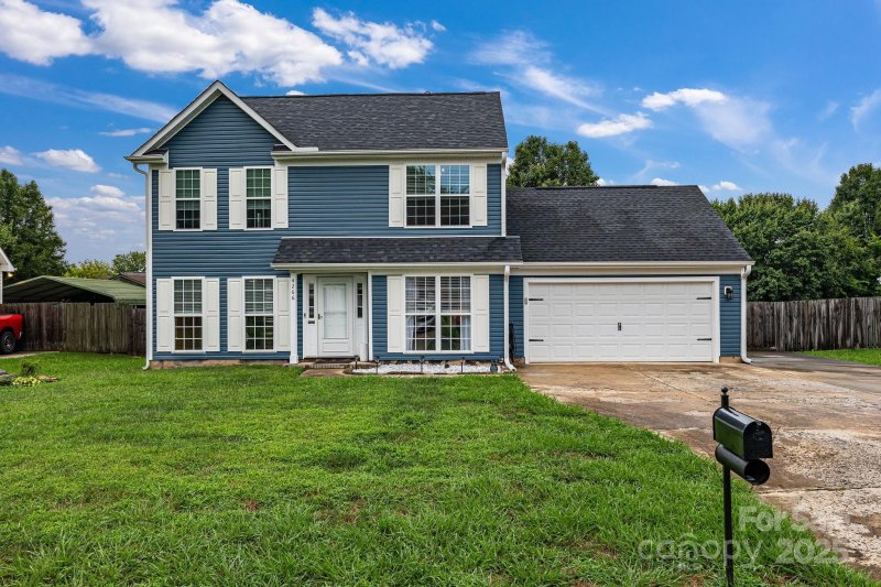 Cochran Farms, Concord Community