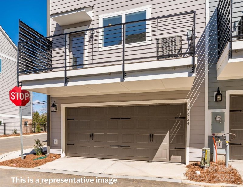 Property image 5 of 1523 Lithium Lane in Central Living at Craig, Charlotte, NC 28211