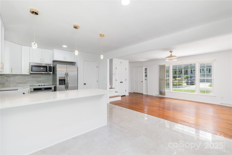 Property image 2 at 6443 Eaglecrest Road, Charlotte, NC 28212