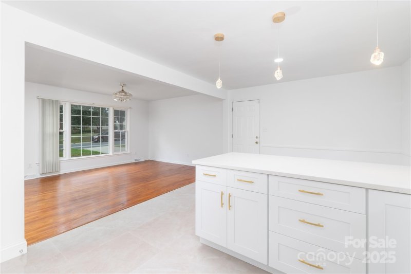 Property image 5 at 6443 Eaglecrest Road, Charlotte, NC 28212