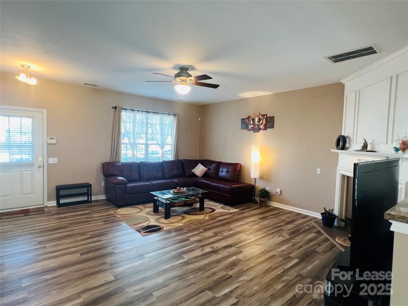 Property image 4 of 3203 Mannington Drive in Willowmere, Charlotte, NC 28270