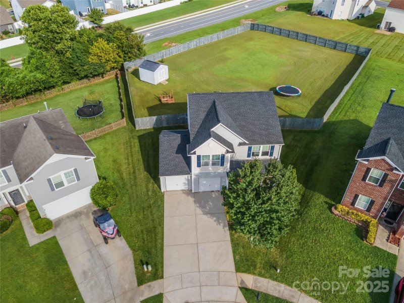 Property image 3 of 112 Zander Woods Court in Kendrick Farm, Mount Holly, NC 28120