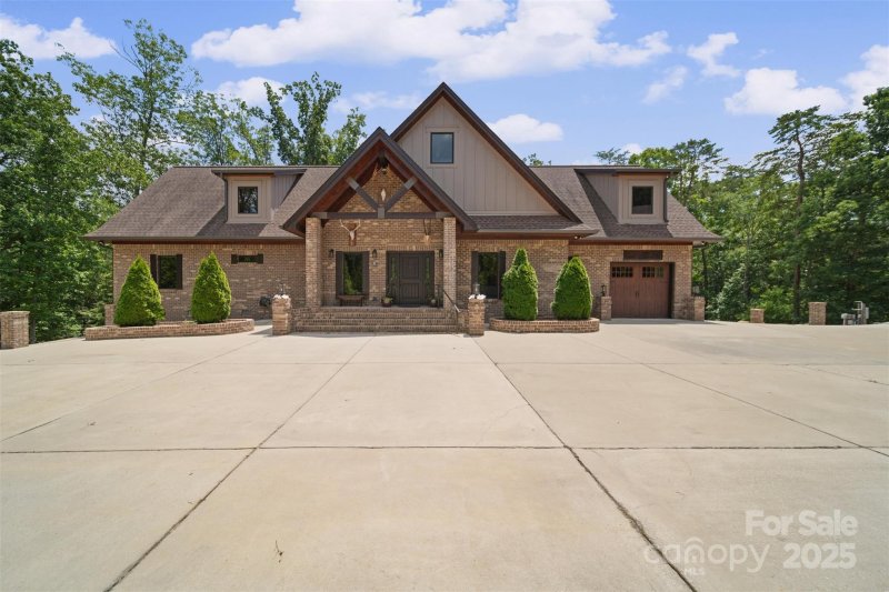 The Retreat At Sunset Ridge, Clover Community
