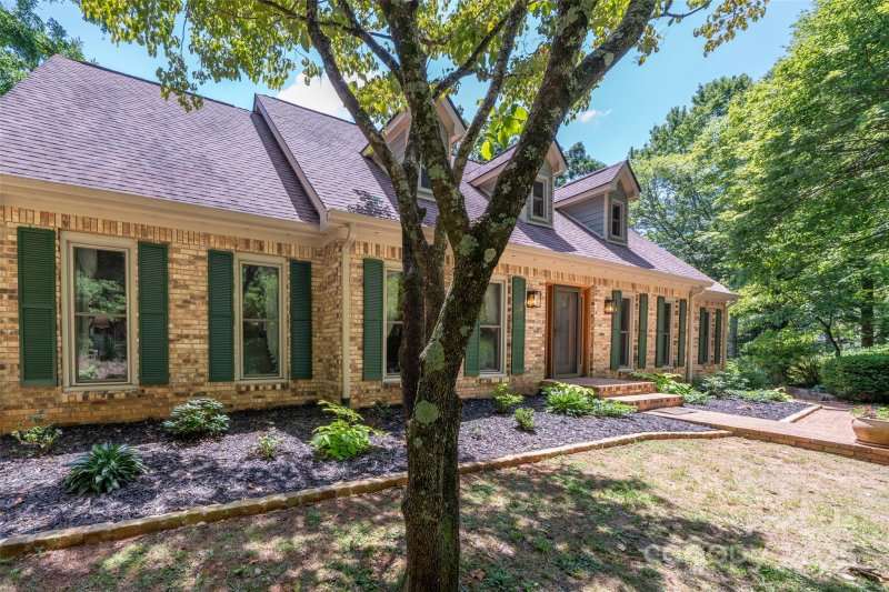 Property image 5 of 1104 High Vista Drive in High Vista, Mills River, NC 28759