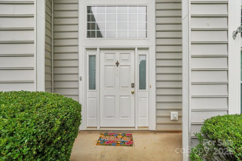 Property image 4 of 15123 Rothesay Drive in Edinburgh, Charlotte, NC 28277