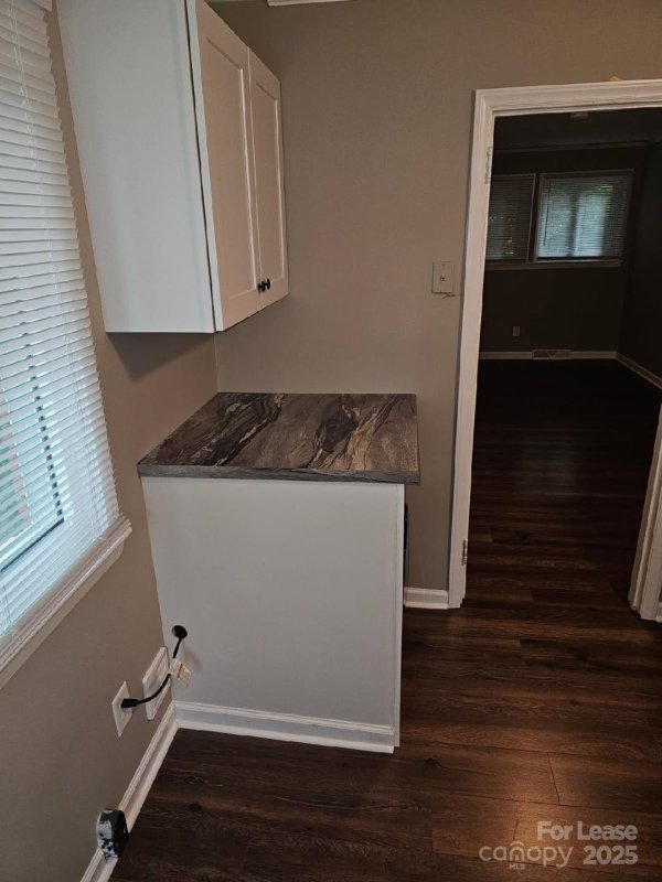 Property image 4 at 3012 Minnesota Road, Charlotte, NC 28208