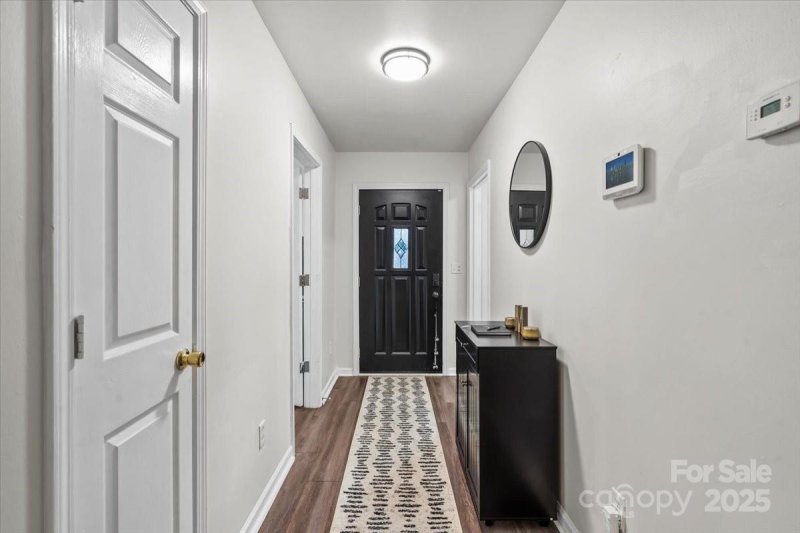 Property image 2 at 1331 Braveheart Lane, Charlotte, NC 28216