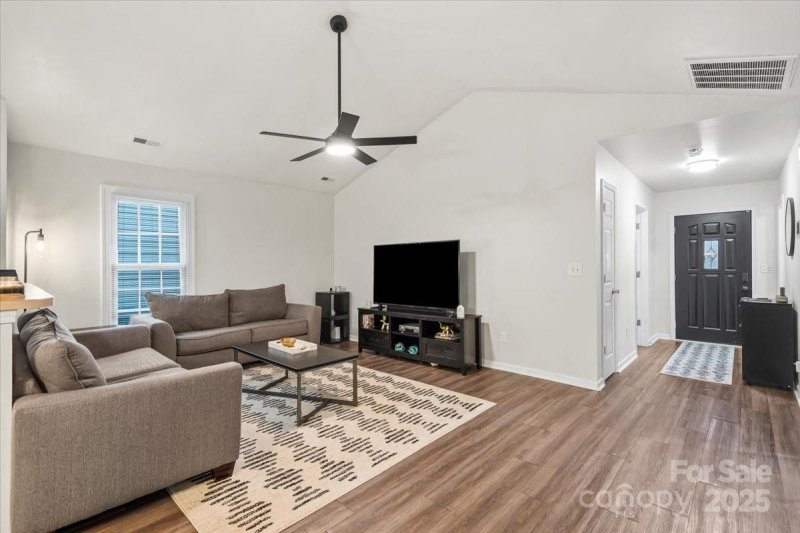 Property image 4 at 1331 Braveheart Lane, Charlotte, NC 28216