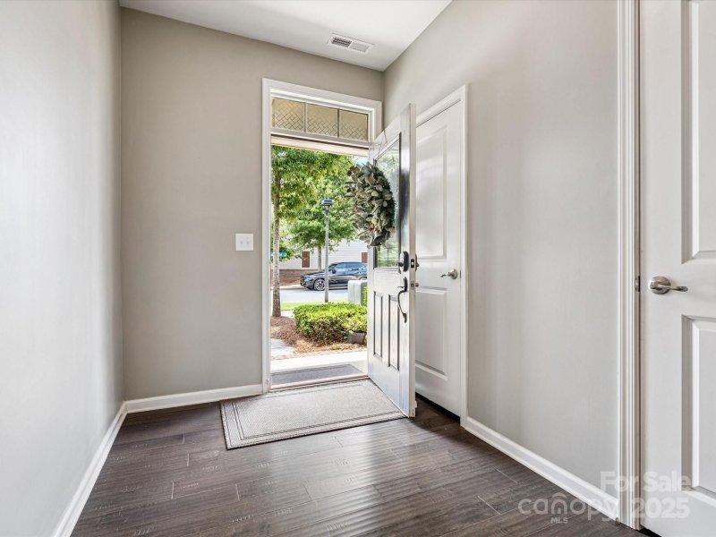 Property image 5 of 1304 Piedmont Park Drive in City Park, Charlotte, NC 28217