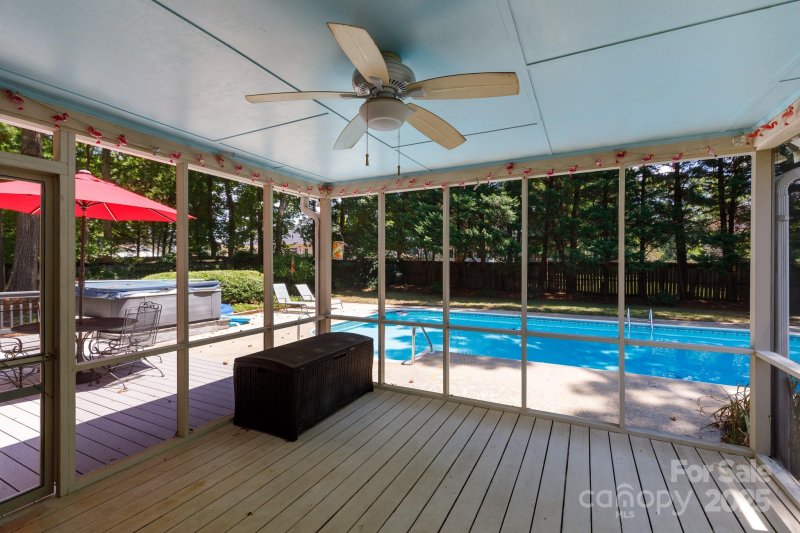 Property image 3 of 1121 Candlelight Drive in Oakhurst, Rock Hill, SC 29732
