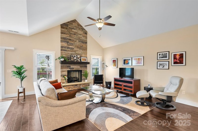 Property image 4 of 63 Leyland Circle in The Cottages at Cypress Run, Hendersonville, NC 28792