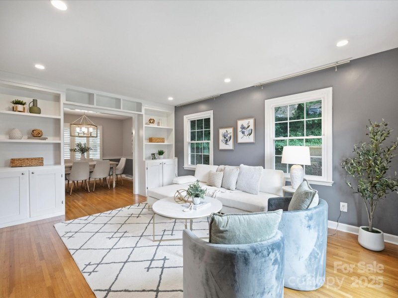 Property image 3 of 3808 Riverbend Road in Beverly Woods, Charlotte, NC 28210