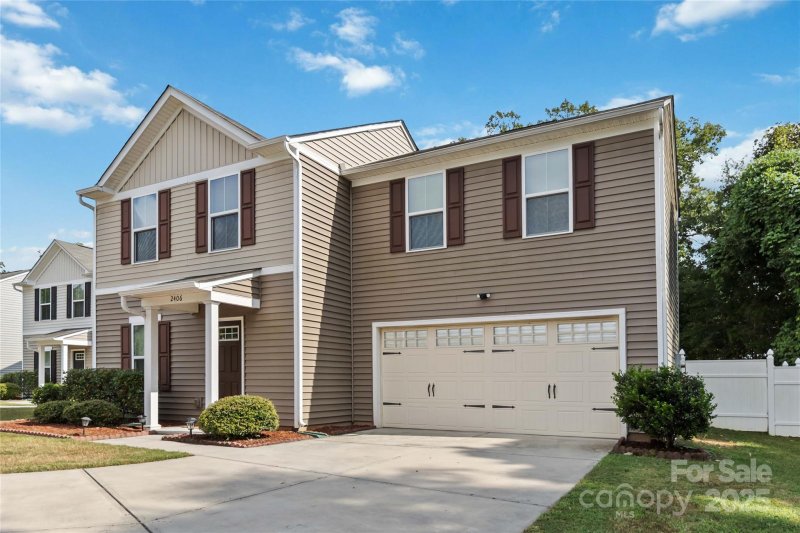Property image 3 of 2406 Everton Circle in Pendleton, Concord, NC 28025