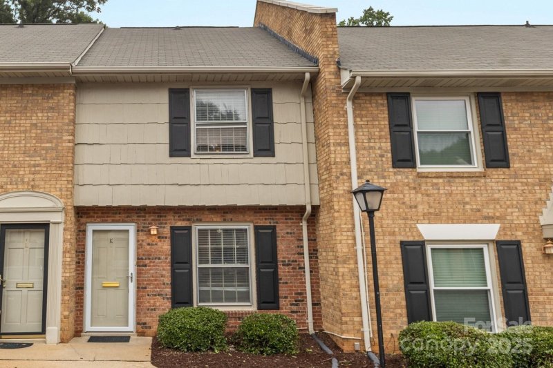 Property image 2 at 3720 Park Road, Charlotte, NC 28209