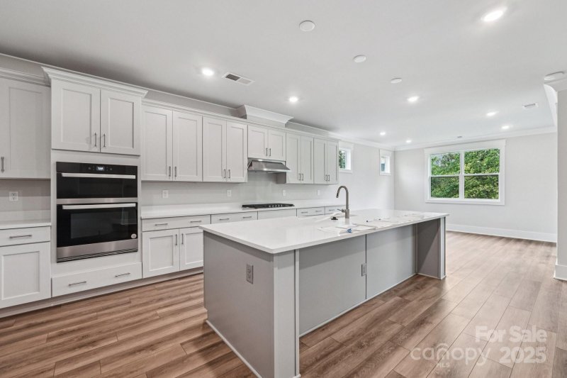 Property image 4 of 558 Tonka Path in Windell Woods, Tega Cay, SC 29708