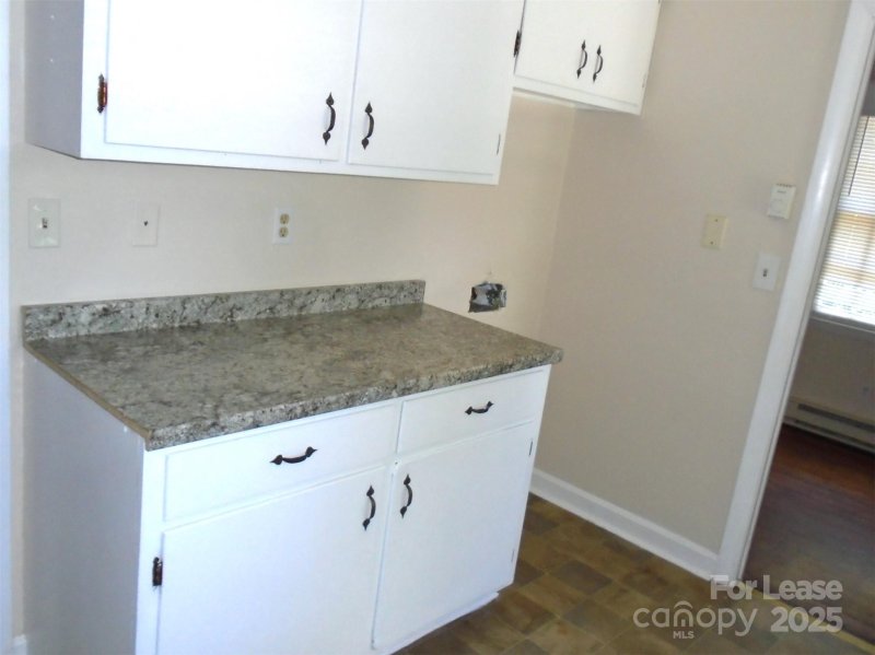 Property image 3 of 4227 Walker Road in Cotswold, Charlotte, NC 28211