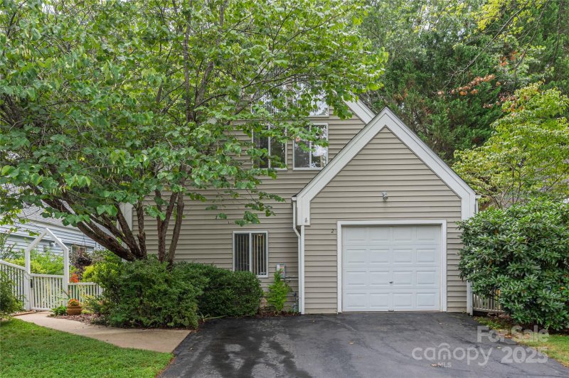 Aberdeen Meadows, Asheville Community