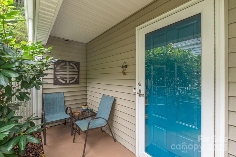 Property image 4 of 2 Stuart Circle in Aberdeen Meadows, Asheville, NC 28804