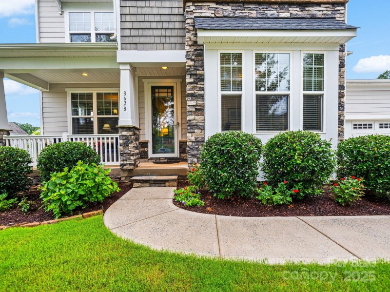 Property image 4 of 8628 Shadetree Street in Cobblestone Manor, Huntersville, NC 28078