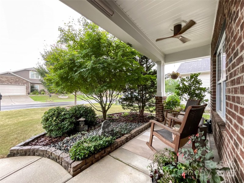 Property image 3 of 1847 Yellow Daisy Drive in Fairhaven, Matthews, NC 28104