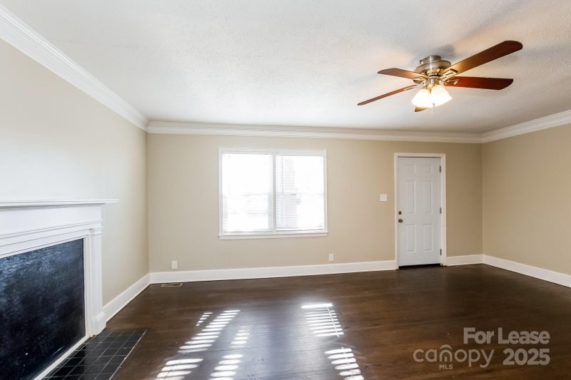 Property image 3 at 1130 Mona Drive, Charlotte, NC 28206