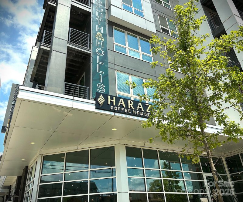 Property image 5 at 134 Hartford Avenue, Charlotte, NC 28209