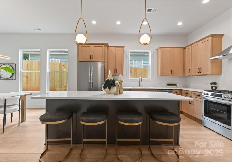 Property image 3 of 2415 Pruitt Street in Westerly Hills, Charlotte, NC 28208