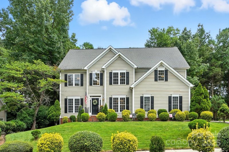 7929 Harrington Woods Road