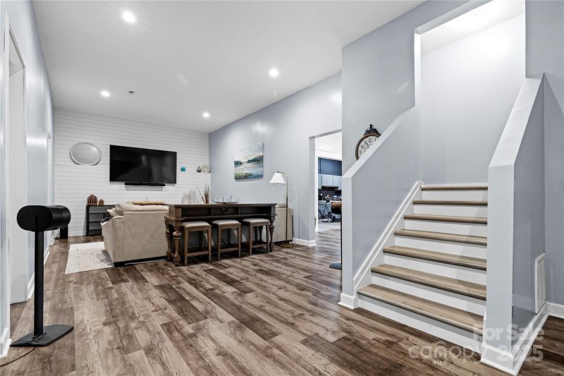 Abbington, Belmont Community